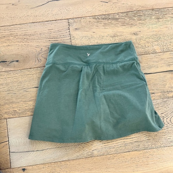 Old Navy Powerchill Active Skort Skirt Green Women Small - Picture 2 of 5